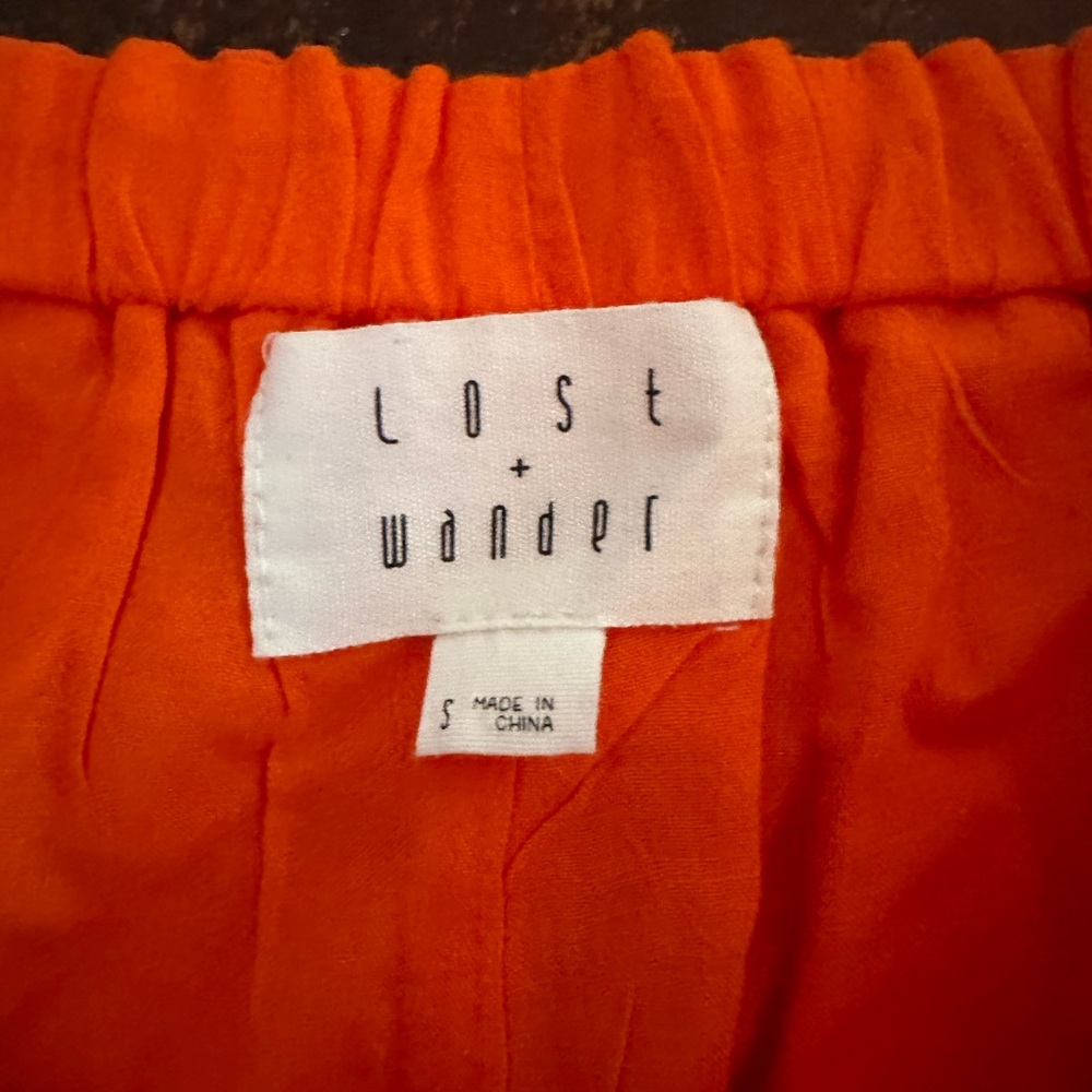 Lost + Wander papaya ruffle shorts - Picture 5 of 12